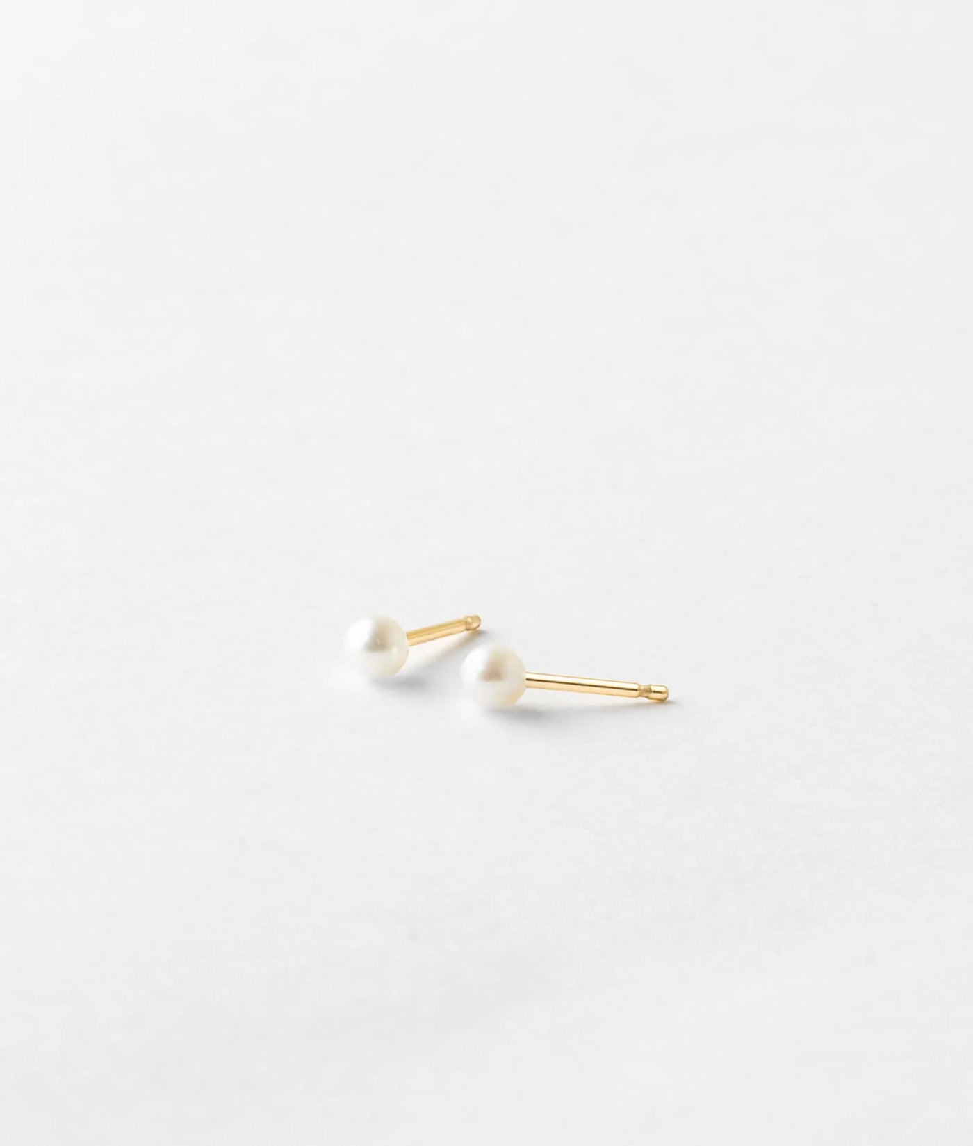 FIONA STUDS