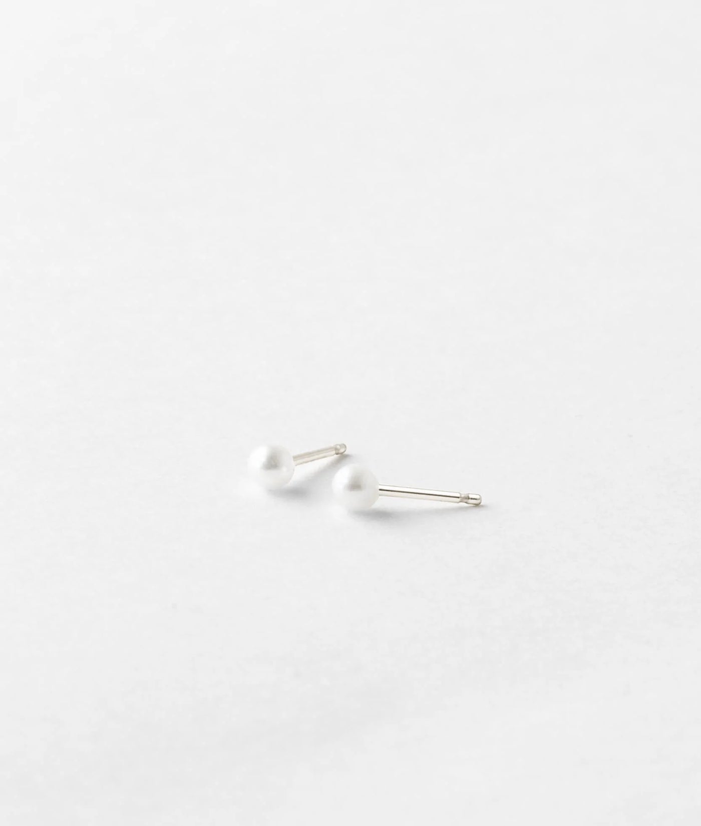 FIONA STUDS